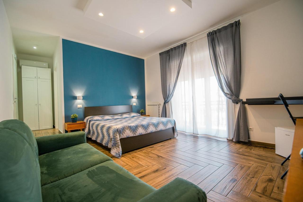 Bed and Breakfast Hub Ferroviario - 12 Posti Letto Per Il Tuo Gruppo A Napoli Con Wifi E Netflix Exteriér fotografie