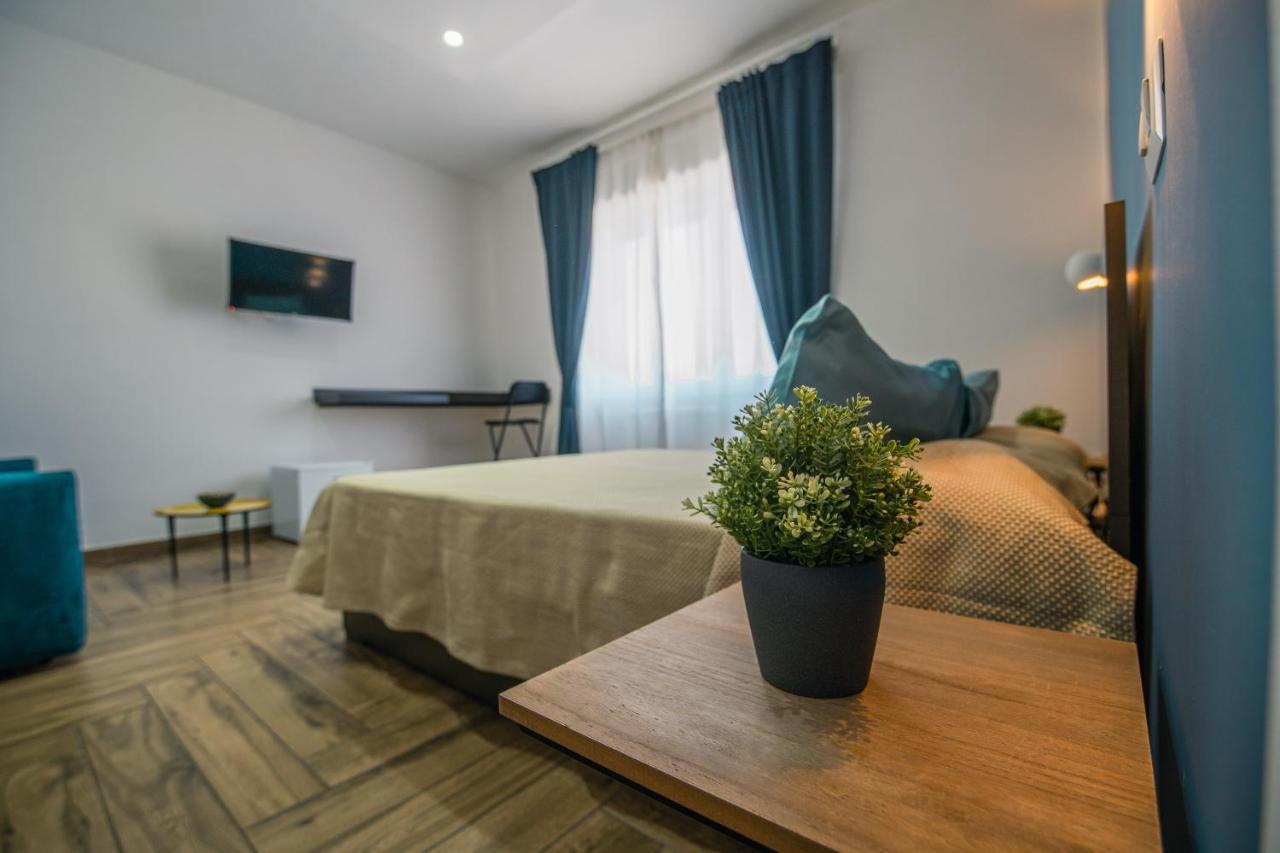 Bed and Breakfast Hub Ferroviario - 12 Posti Letto Per Il Tuo Gruppo A Napoli Con Wifi E Netflix Exteriér fotografie