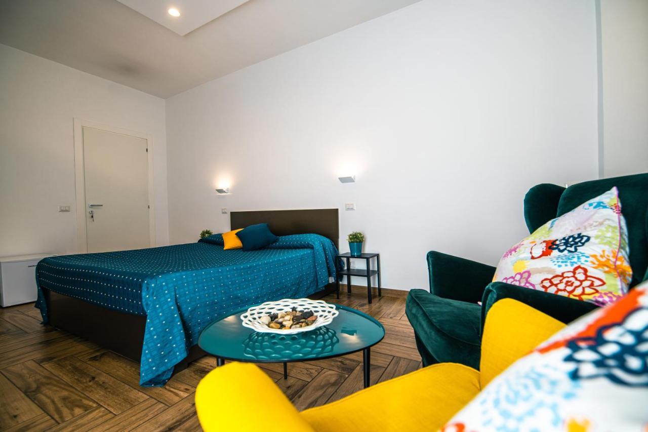 Bed and Breakfast Hub Ferroviario - 12 Posti Letto Per Il Tuo Gruppo A Napoli Con Wifi E Netflix Exteriér fotografie