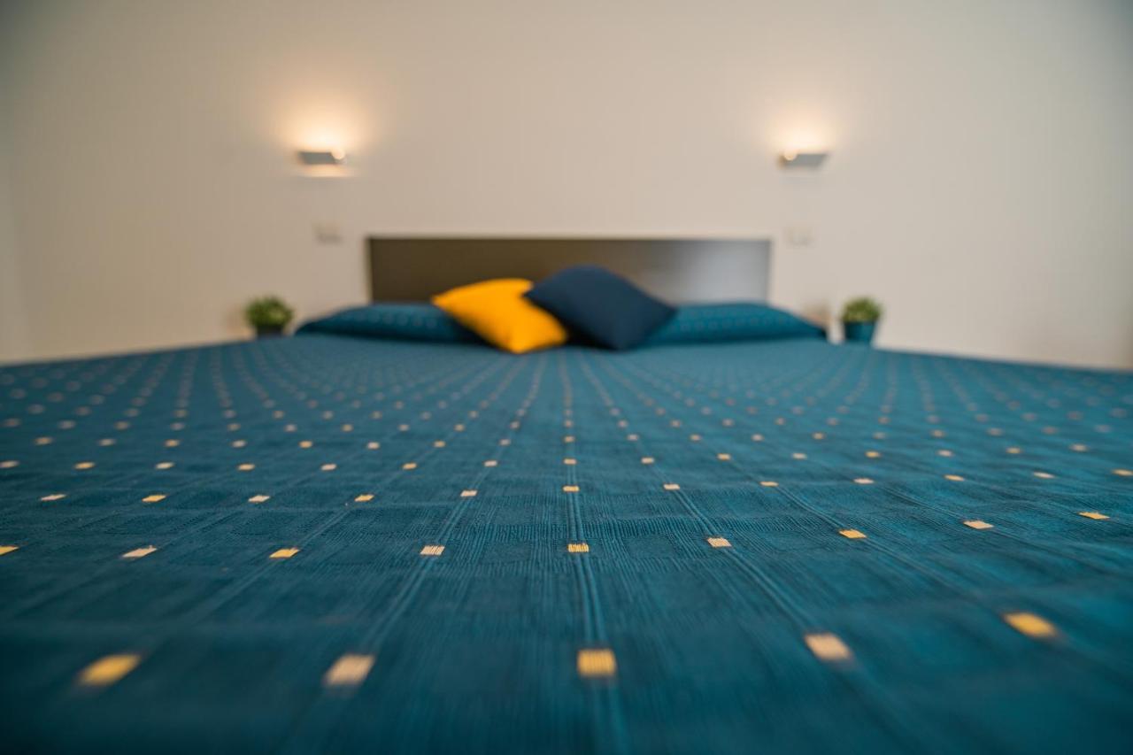 Bed and Breakfast Hub Ferroviario - 12 Posti Letto Per Il Tuo Gruppo A Napoli Con Wifi E Netflix Exteriér fotografie