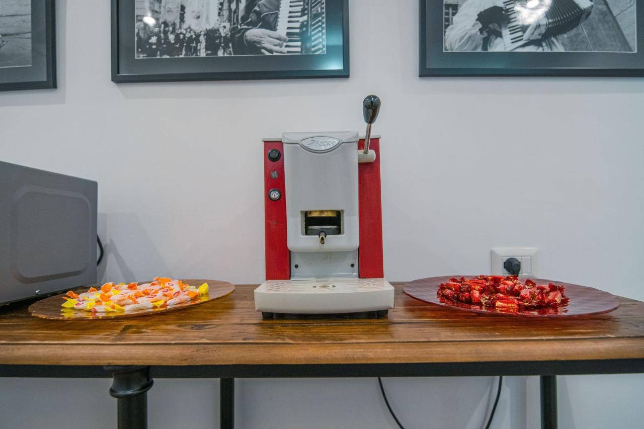 Bed and Breakfast Hub Ferroviario - 12 Posti Letto Per Il Tuo Gruppo A Napoli Con Wifi E Netflix Exteriér fotografie